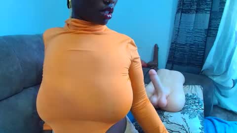 Ebony Melanie online show from February 1, 11:53 am