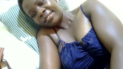 ebonychery online show from May 17, 9:38 am