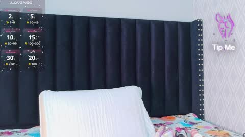 ebonycoworker online show from April 6, 7:37 pm