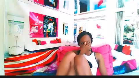 Snapshot of ebonycreamy69 chatting on December 6, 1:51 am Nova online show from December 6, 1:51 am