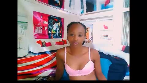 Snapshot of ebonycreamy69 chatting on December 19, 10:02 am Nova online show from December 19, 10:02 am