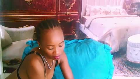 Snapshot of ebonycreamy69 chatting on January 24, 9:37 pm Nova online show from January 24, 9:37 pm