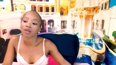 Snapshot of ebonycreamy69 chatting on February 7, 7:18 am Nova online show from February 7, 7:18 am