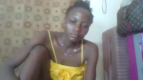 Snapshot of ebonycutegal4 chatting on February 25, 12:24 pm MELLEN online show from February 25, 12:24 pm