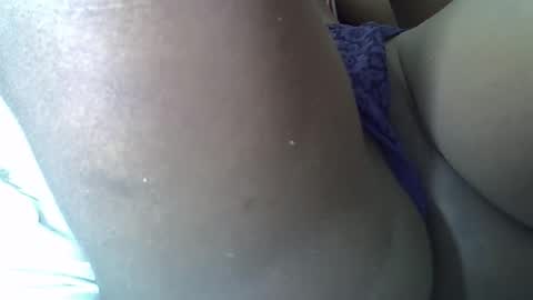 Snapshot of ebonycutegal4 chatting on November 17, 9:20 pm MELLEN online show from November 17, 9:20 pm