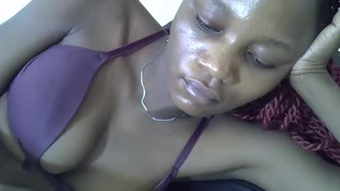 Snapshot of ebonycutegal4 chatting on November 26, 11:44 am MELLEN online show from November 26, 11:44 am