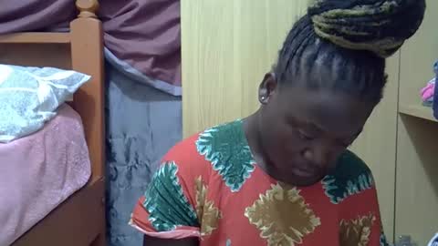 Snapshot of ebonydora chatting on November 24, 4:12 am ebonydora online show from November 24, 4:12 am