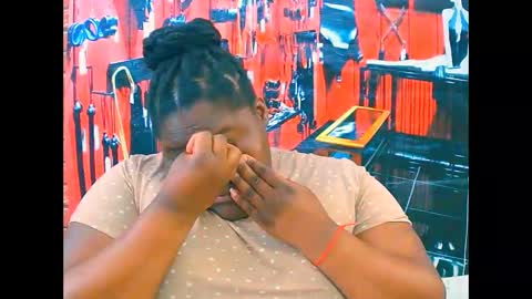 ebonyhotbuns4u2luv online show from November 17, 9:26 am