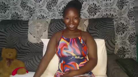 Snapshot of ebonymilf1 chatting on February 23, 1:35 am Tee online show from February 23, 1:35 am