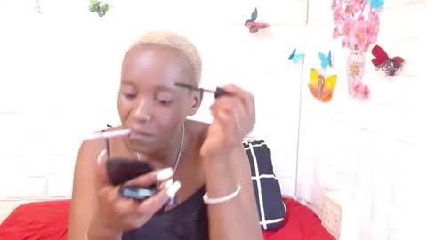 Snapshot of ebonyolive69 chatting on November 4, 6:29 pm Cindy online show from November 4, 6:29 pm