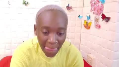 Snapshot of ebonyolive69 chatting on November 5, 7:03 pm Cindy online show from November 5, 7:03 pm