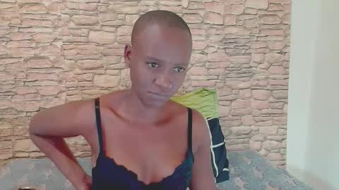 Snapshot of ebonyolive69 chatting on April 21, 1:42 am Cindy online show from April 21, 1:42 am