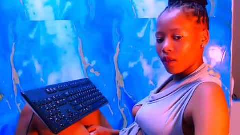 ebonypretty69 online show from December 4, 6:44 am