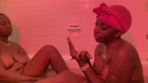 Snapshot of ebonyprincesskaykay chatting on October 1, 1:33 am EbonyPrincessKayKay online show from October 1, 1:33 am