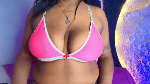 ebonyrosee_ online show from June 30, 12:17 pm
