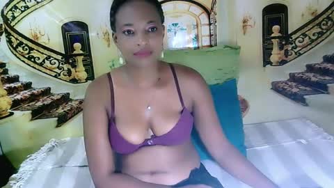 Snapshot of ebonyseductionz chatting on January 10, 5:34 pm Zammy online show from January 10, 5:34 pm