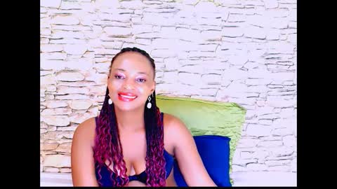 Snapshot of ebonyseductionz chatting on February 27, 10:42 pm Zammy online show from February 27, 10:42 pm