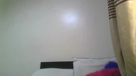ebonyslut09 online show from June 15, 4:36 am