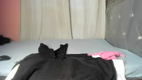 ebonysmiles00 online show from June 20, 7:22 am