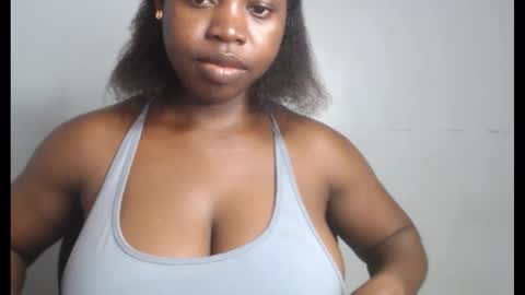 Snapshot of ebonyx_dripqueen chatting on November 1, 6:59 am Loveth online show from November 1, 6:59 am