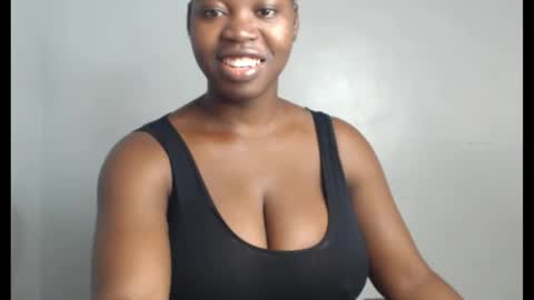 Snapshot of ebonyx_dripqueen chatting on November 4, 6:45 am Loveth online show from November 4, 6:45 am