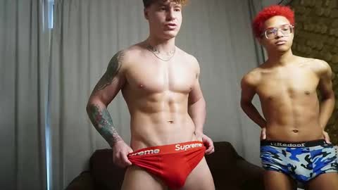 Snapshot of ed_hooligan chatting on November 15, 12:34 pm ed_hooligan online show from November 15, 12:34 pm