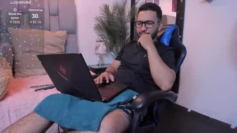 edahi1386 online show from September 17, 1:29 am