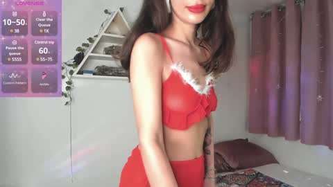 Snapshot of eden_heaven chatting on December 13, 2:43 am Eden Heaven online show from December 13, 2:43 am