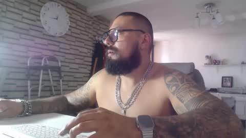 edgarram83 online show from October 29, 6:42 pm