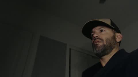 Snapshot of edge_masters chatting on January 5, 9:48 am EdgeM online show from January 5, 9:48 am