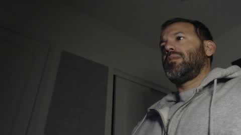 Snapshot of edge_masters chatting on February 19, 2:12 am EdgeM online show from February 19, 2:12 am