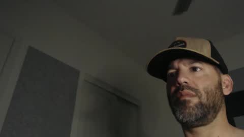 Snapshot of edge_masters chatting on February 24, 10:26 am EdgeM online show from February 24, 10:26 am