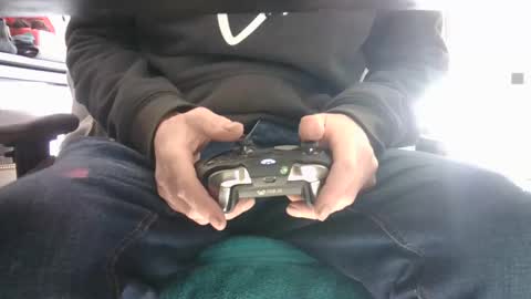 Snapshot of edged_biker chatting on February 13, 11:28 am edged biker online show from February 13, 11:28 am