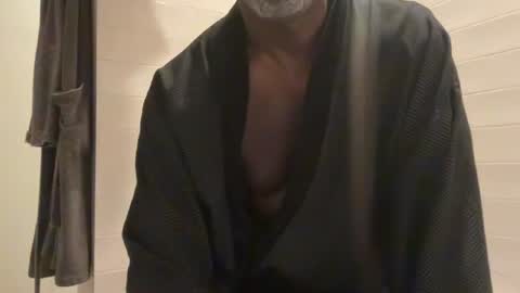 Snapshot of edgingdaddy chatting on March 1, 4:14 am Dad online show from March 1, 4:14 am