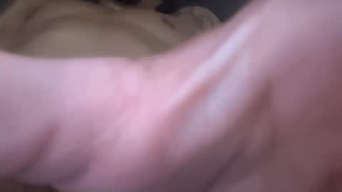 Snapshot of edibleking420 chatting on May 19, 11:05 am edibleking420 online show from May 19, 11:05 am