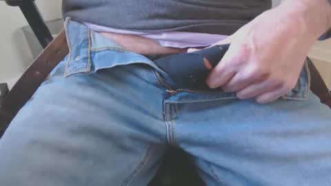 edick000 online show from February 17, 7:53 pm