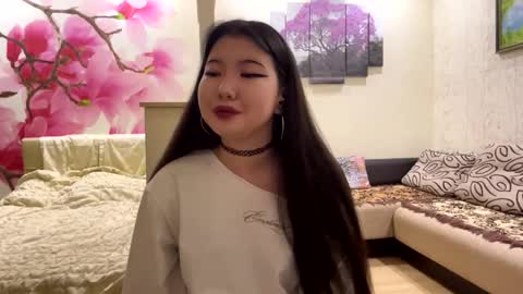 Eri online show from March 19, 7:07 pm