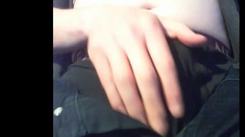 Snapshot of edinburgh79 chatting on March 16, 4:33 pm edinburgh79 online show from March 16, 4:33 pm