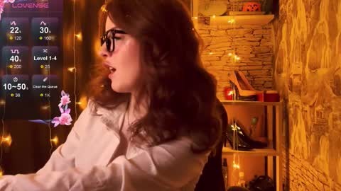 Friendly neighbourhoud redhead  online show from October 12, 11:37 pm