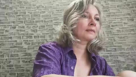 edithmanning online show from September 23, 5:32 am