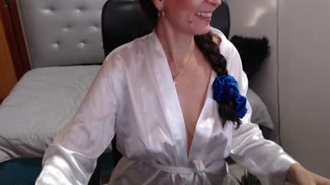 Snapshot of edixann_more chatting on January 14, 12:14 pm Eddye online show from January 14, 12:14 pm