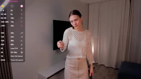 Nikki online show from November 17, 1:22 am