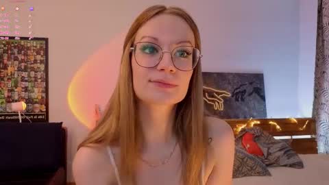 Snapshot of edlin_gail chatting on October 23, 2:38 pm Edlin Gali online show from October 23, 2:38 pm