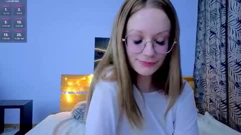 Snapshot of edlin_gail chatting on October 27, 2:32 pm Edlin Gali online show from October 27, 2:32 pm