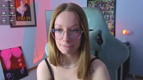 Snapshot of edlin_gail chatting on November 21, 5:17 am Edlin Gali online show from November 21, 5:17 am