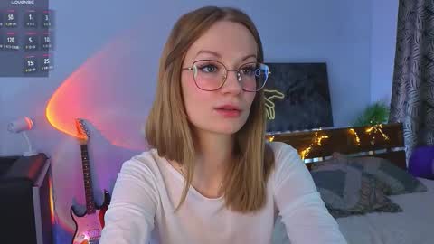 Snapshot of edlin_gail chatting on November 24, 4:45 am Edlin Gali online show from November 24, 4:45 am