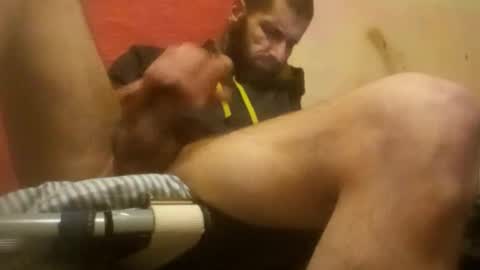 Snapshot of edmore1215 chatting on February 25, 12:42 am edmore1215 online show from February 25, 12:42 am