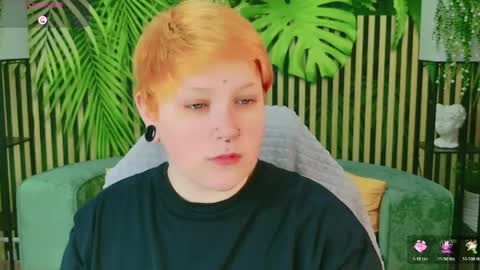 ednadavis online show from April 27, 5:49 am