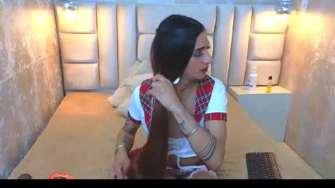 Snapshot of ednajarath chatting on January 15, 8:30 am EdnaJarath online show from January 15, 8:30 am