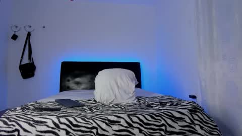 Eduar Wild online show from February 20, 4:20 am